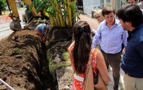 Inicio de obra de cloacas en Rosa Mística