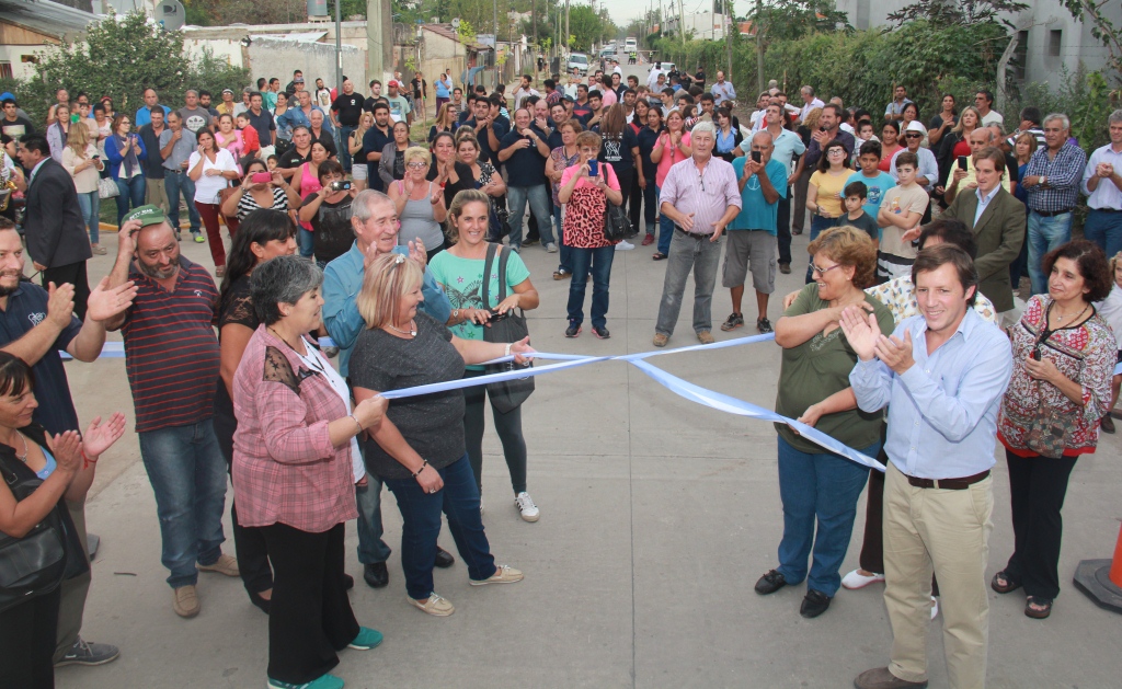 Nuevo pavimento en Ciudad Santa María