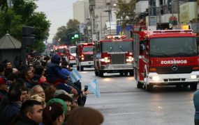 Los bomberos de San Miguel fueron parte del desfile