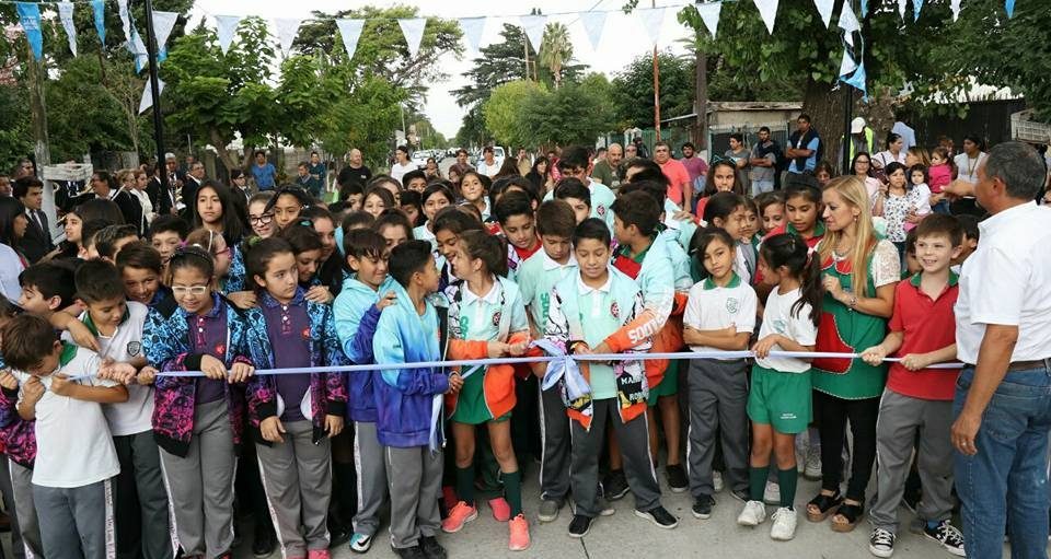 Nuevo pavimento en Paula Albarracín