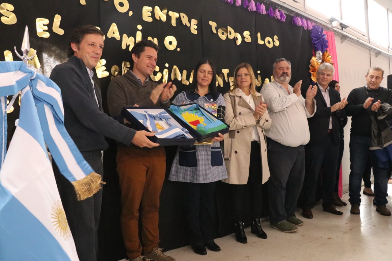 Jaime Méndez y Gabriel Sánchez Zinny inauguraron otro jardín de infantes