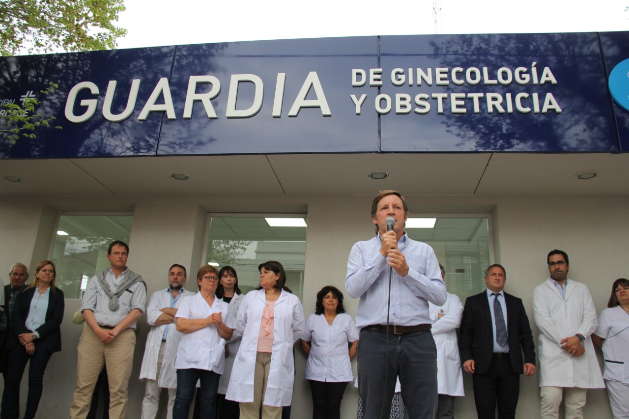 Jaime Méndez inauguró la nueva maternidad del Hospital Larcade