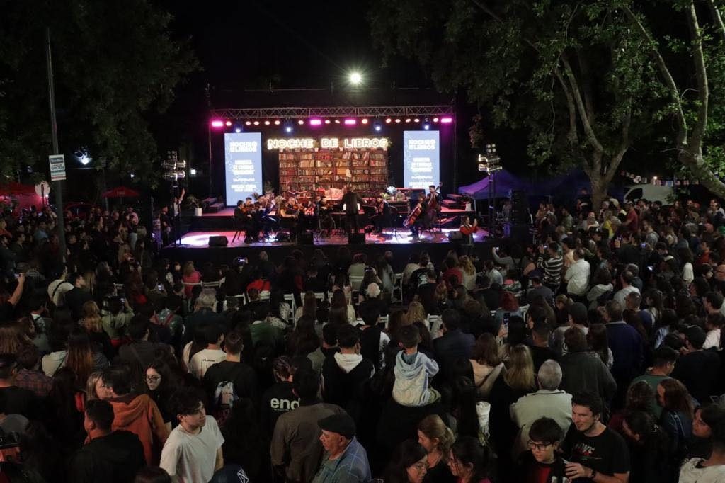 Se realizó en San Miguel la 10°edición de la «Noche de Libros»