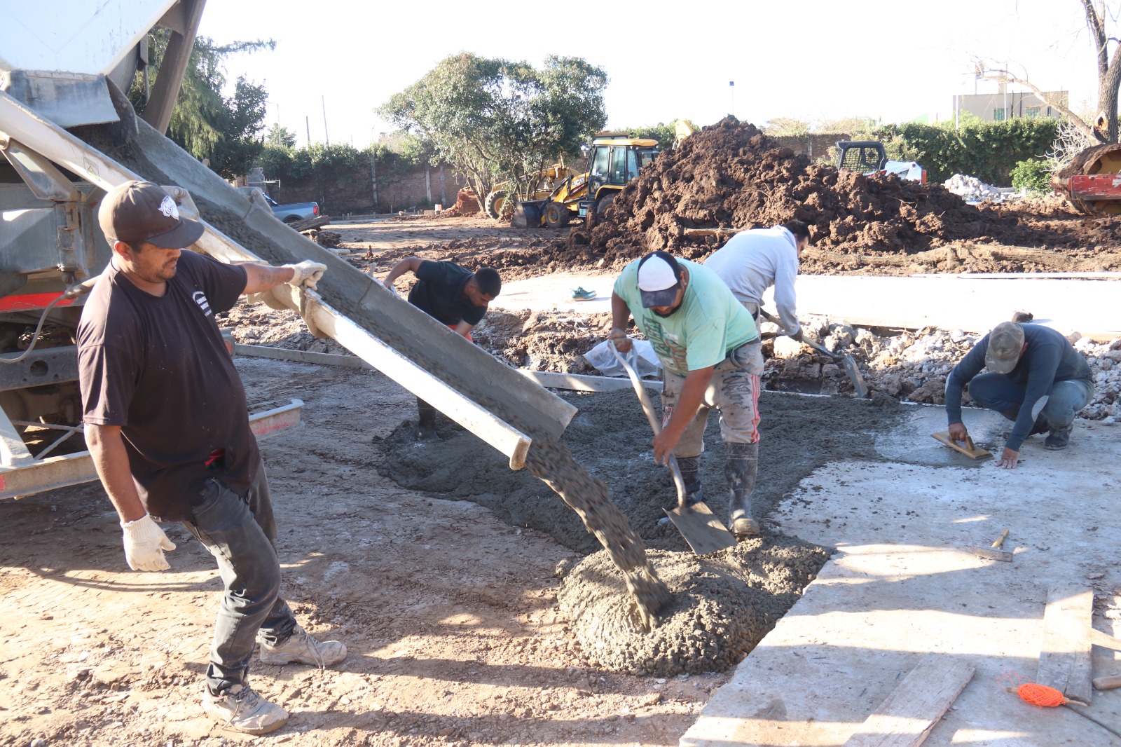 Empezó la construcción de la nueva rotonda de la calle Azcuénaga en San Miguel
