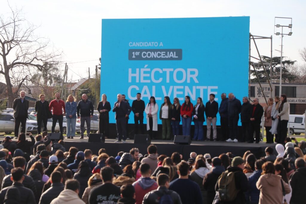 Jaime Méndez y Héctor Calvente presentaron el partido vecinal Primero San Miguel