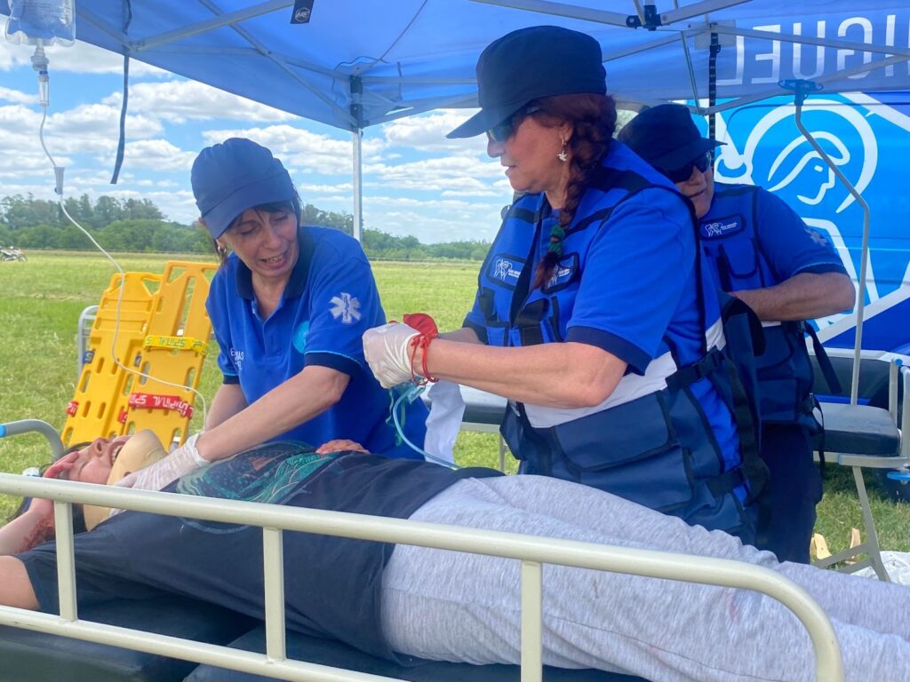 Emergencias San Miguel participó de un simulacro de choque múltiple en el Colegio Militar