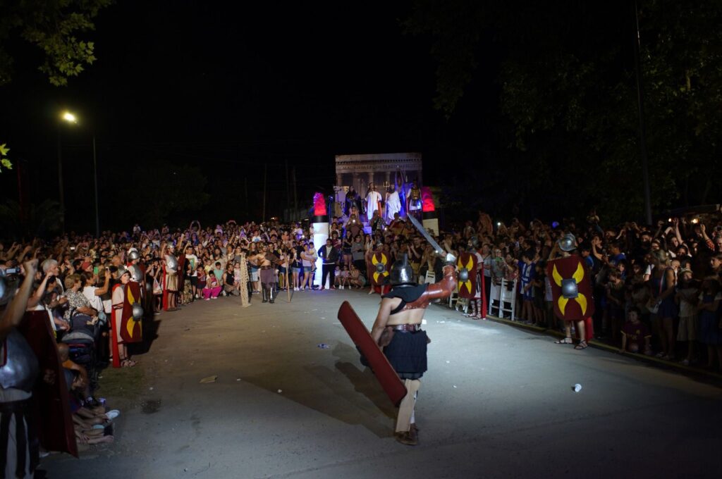 Inspirada en la Antigua Roma, se realizó la 12° Noche de Libros en San Miguel
