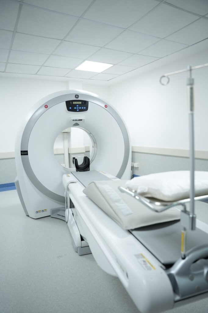 El Hospital Larcade de San Miguel incorpora un nuevo tomógrafo y duplica la cantidad de estudios